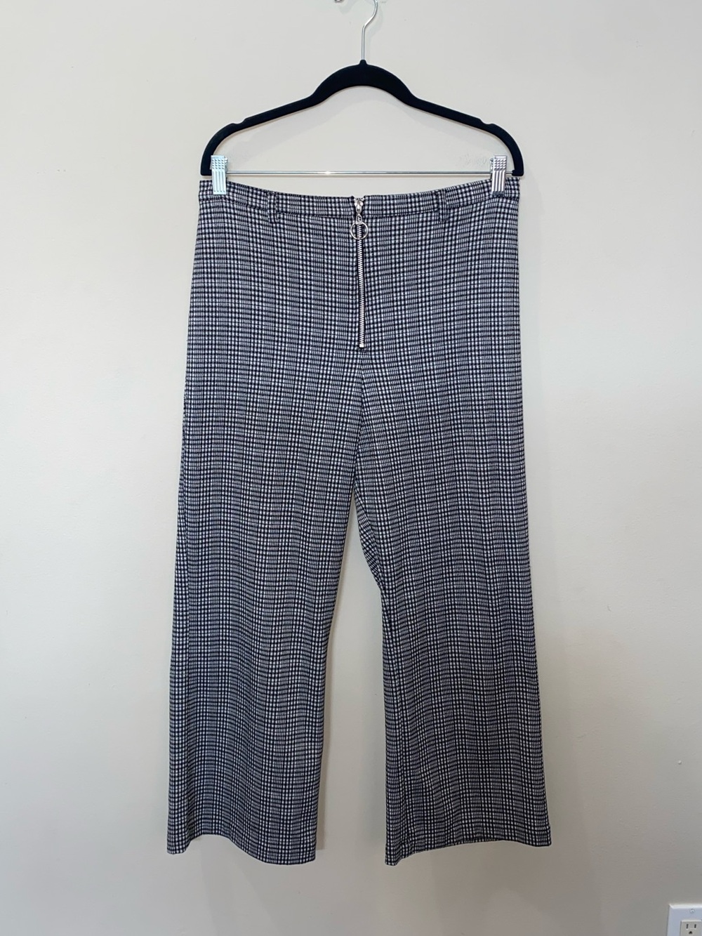 Wild Fable Black & White Houndstooth High-Waist Capri Pants
